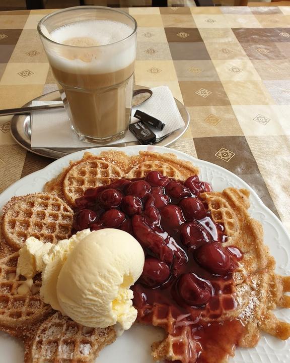 Waffelhaus Zum Bergischen Lowen